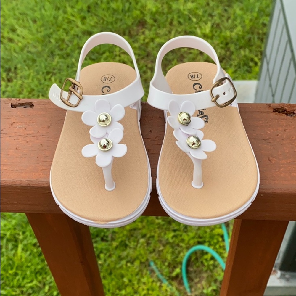 Flower toddler sandals